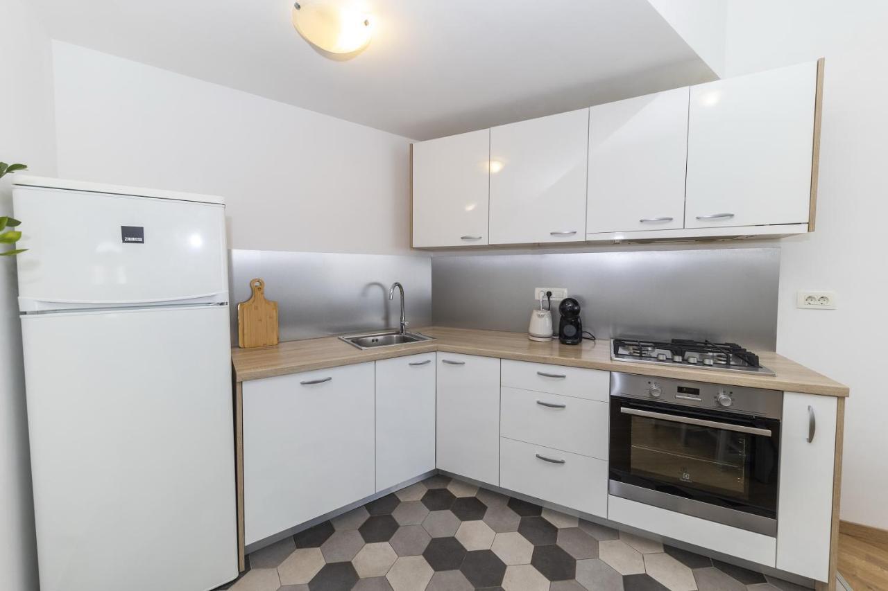 Apartments 23 And 25 With Free Private Parking Zadar Extérieur photo