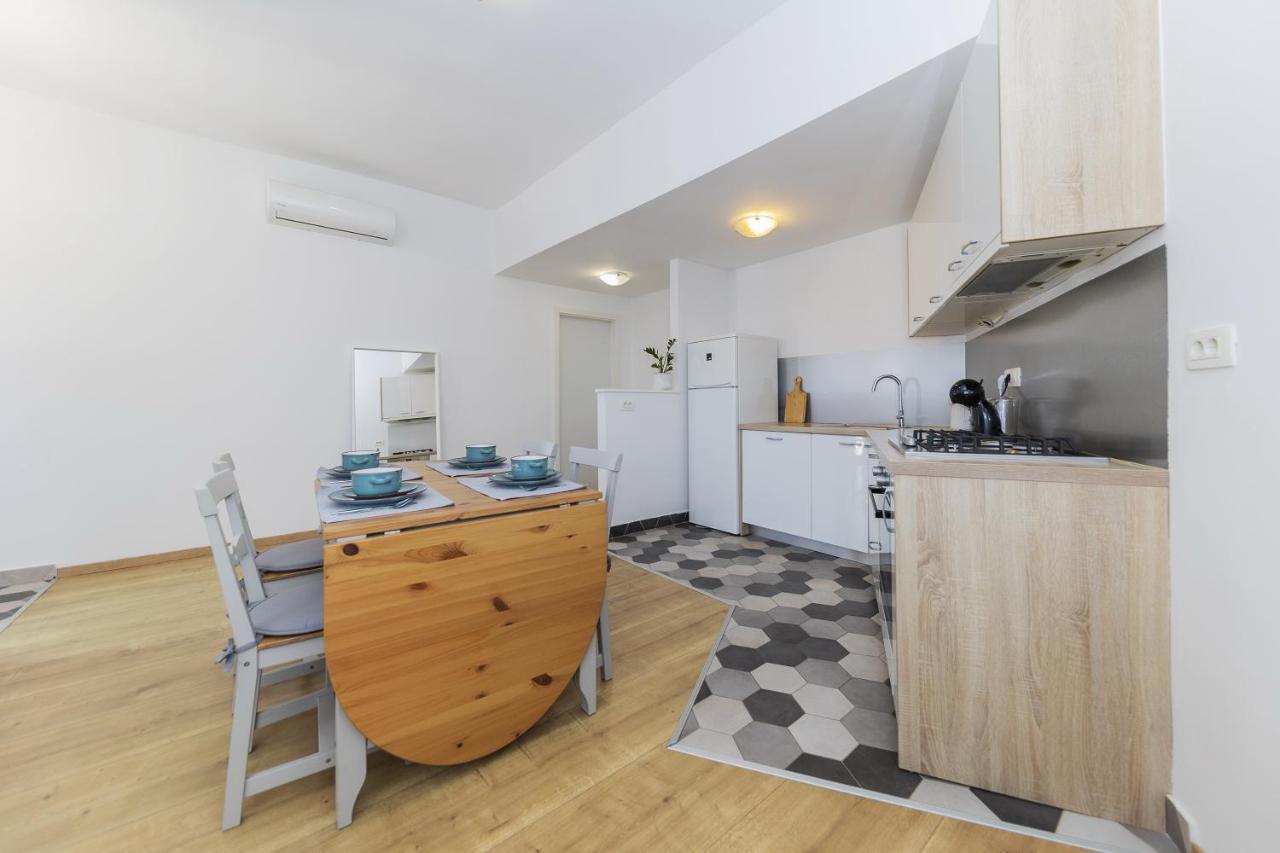 Apartments 23 And 25 With Free Private Parking Zadar Extérieur photo