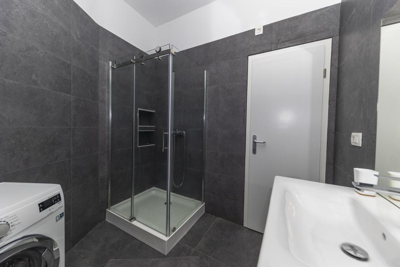 Apartments 23 And 25 With Free Private Parking Zadar Extérieur photo