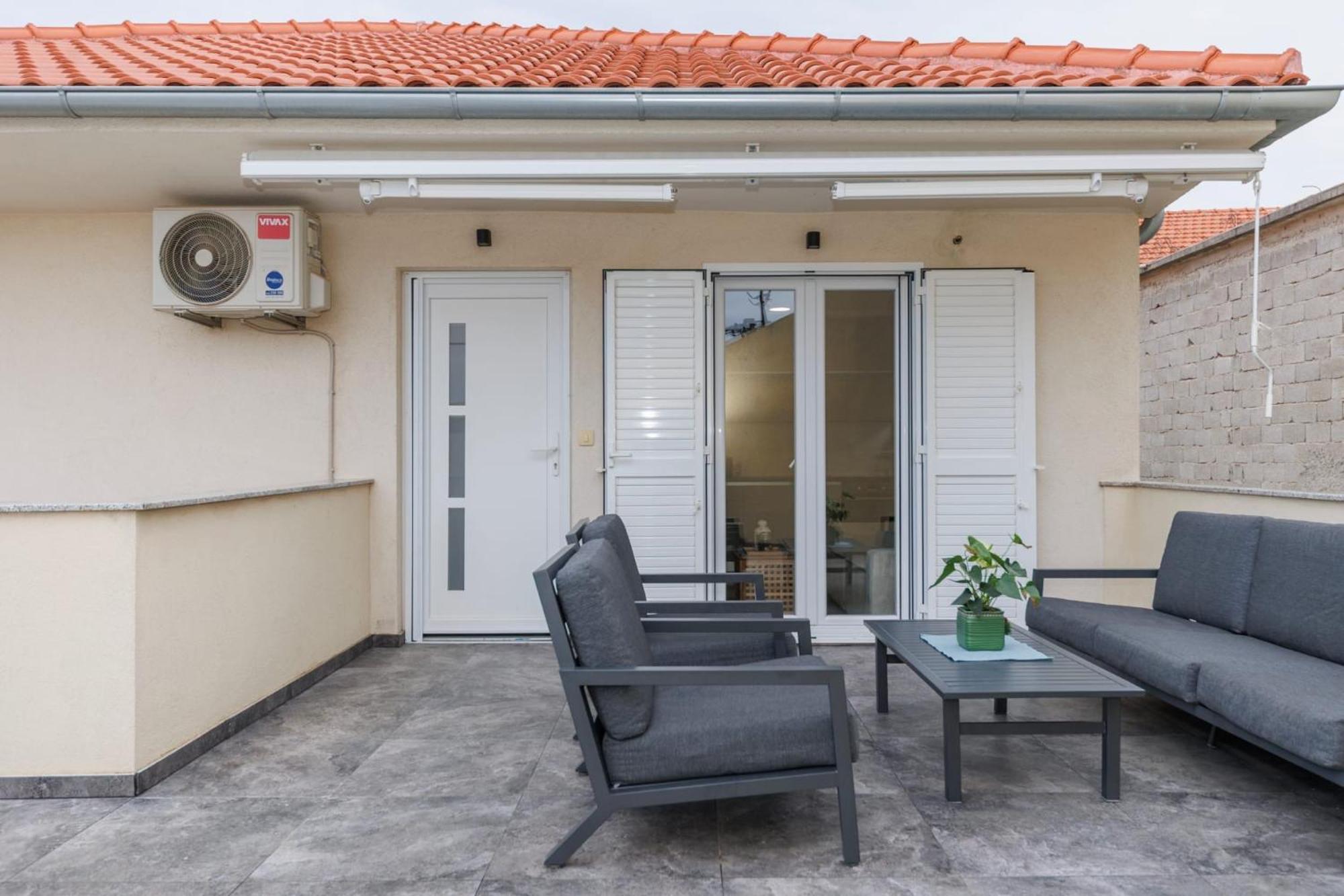 Apartments 23 And 25 With Free Private Parking Zadar Extérieur photo